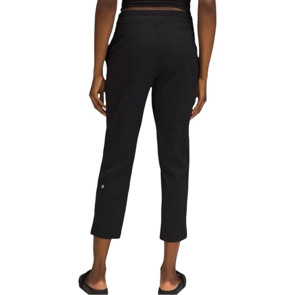 Lululemon Dance Studio Mid-Rise Cropped Pants Size 6 Lightweight Drawstring - Picture 2 of 14